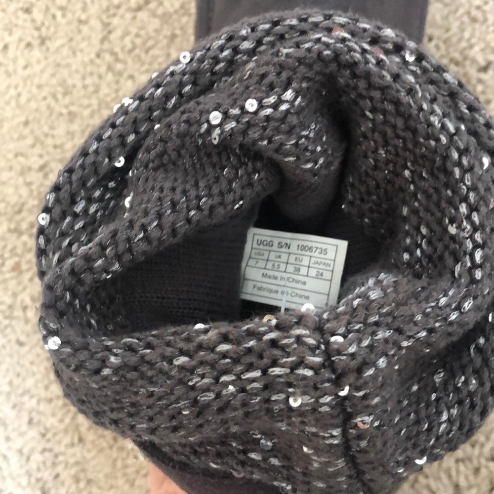 NEW: UGG sweater boots - Picture 4 of 4